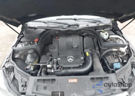 2012 Mercedes-Benz C 250 Luxury/Sport z USA, uszkodzony, nr VIN WDDGF4HB2CR223687